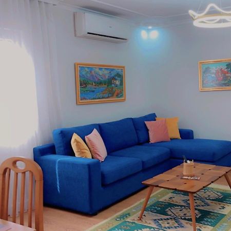 Chestnut Yard Villa Тирана Экстерьер фото