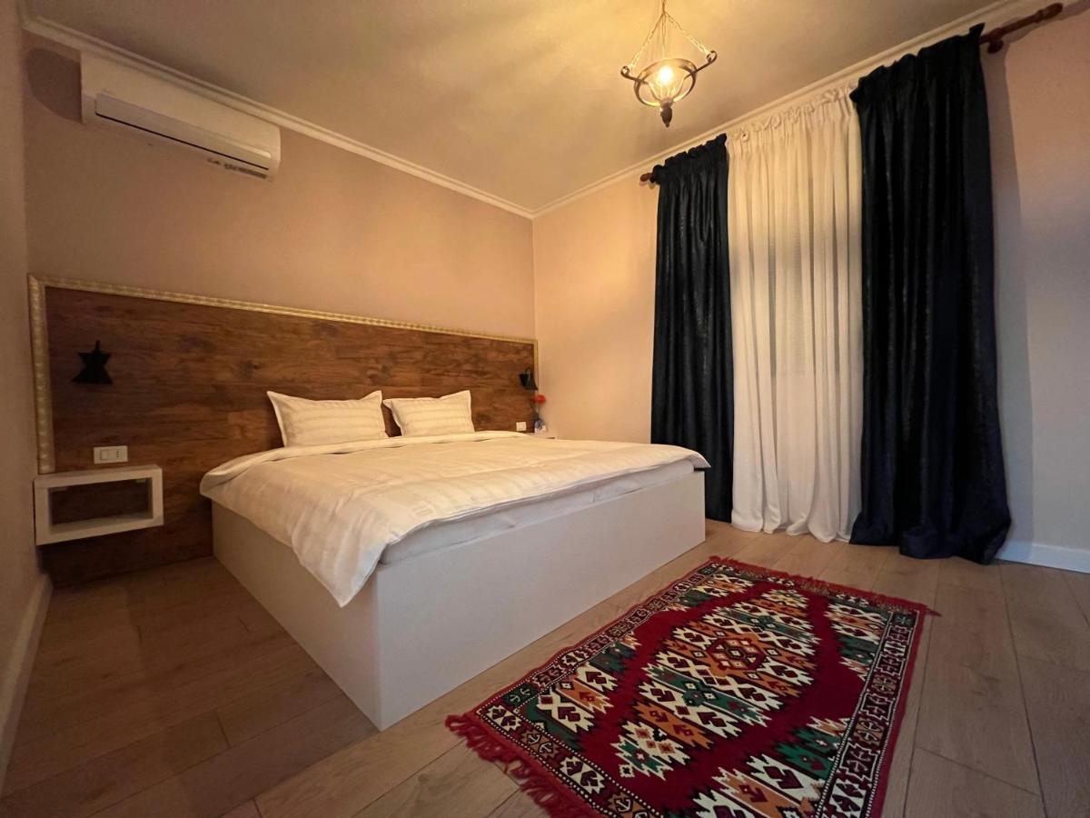 Chestnut Yard Villa Тирана Экстерьер фото