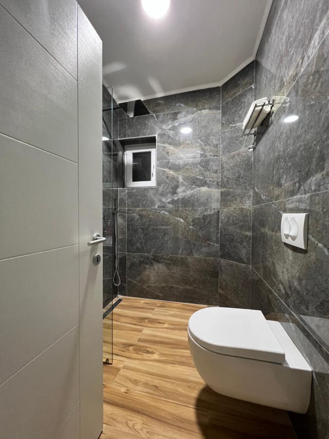Chestnut Yard Villa Тирана Экстерьер фото