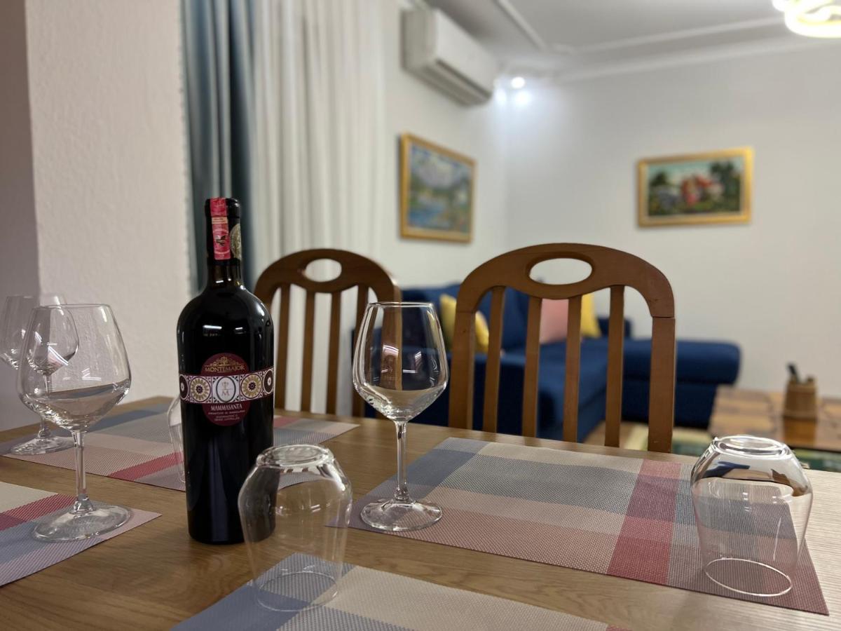 Chestnut Yard Villa Тирана Экстерьер фото