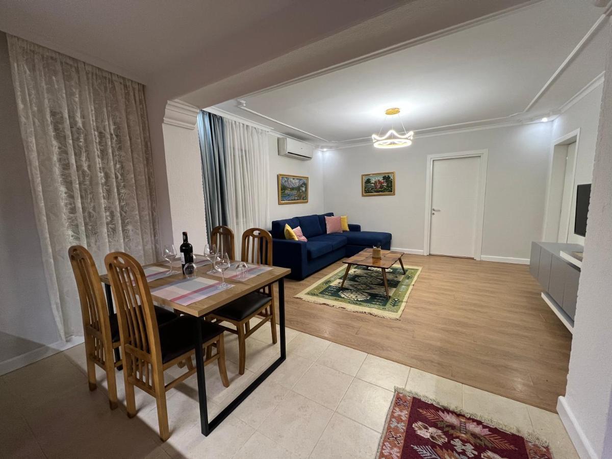 Chestnut Yard Villa Тирана Экстерьер фото