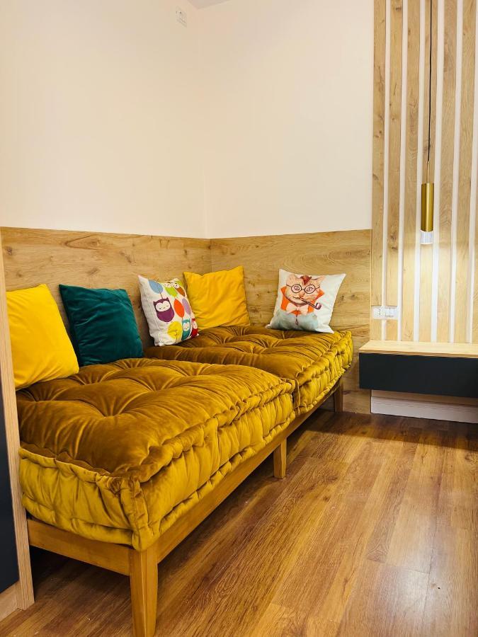 Chestnut Yard Villa Тирана Экстерьер фото